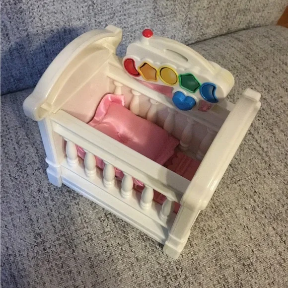 Fisher Price Loving Family Dollhouse Musical Baby Crib Sounds Lights Works - Picture 4 of 6